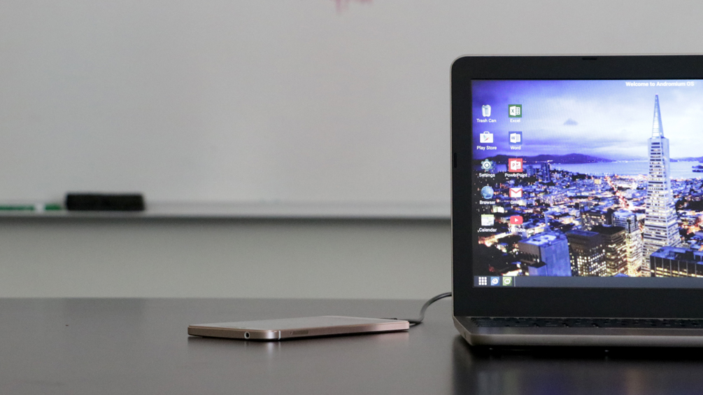 The Superbook - смартфон-андроид и полноценный ноутбук в одном
